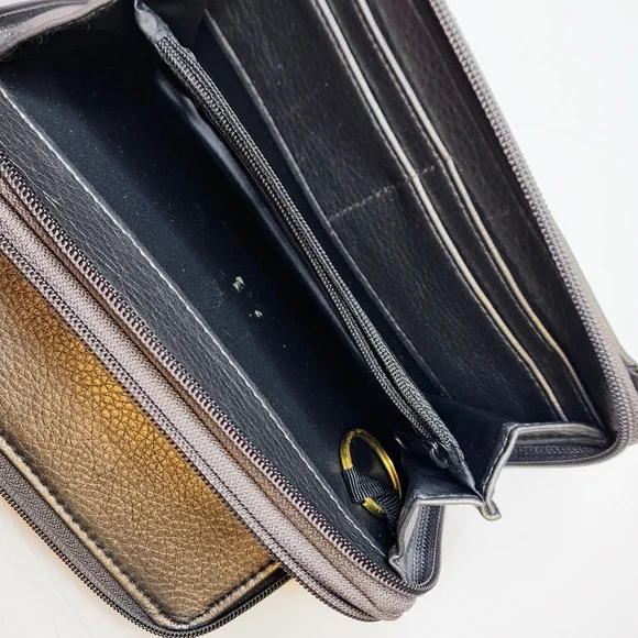 Buxton Double Zip Organizer Women's Wallet Clutch in Gunmetal Silver Est 1899 - Picture 6 of 9